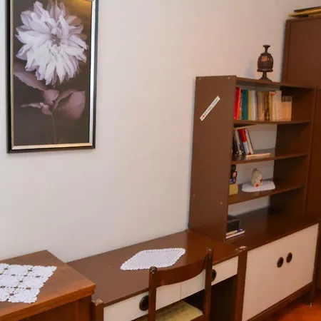 Apartman Moni Apartment