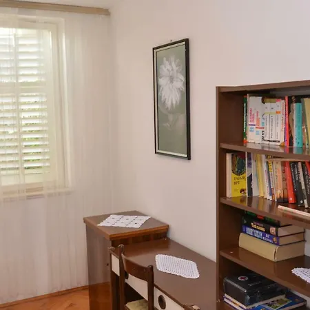 Apartman Moni Apartment